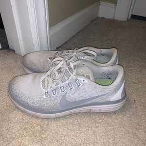 Nike Shoes - White Nike shoes Nike Shoes - White Nike shoes